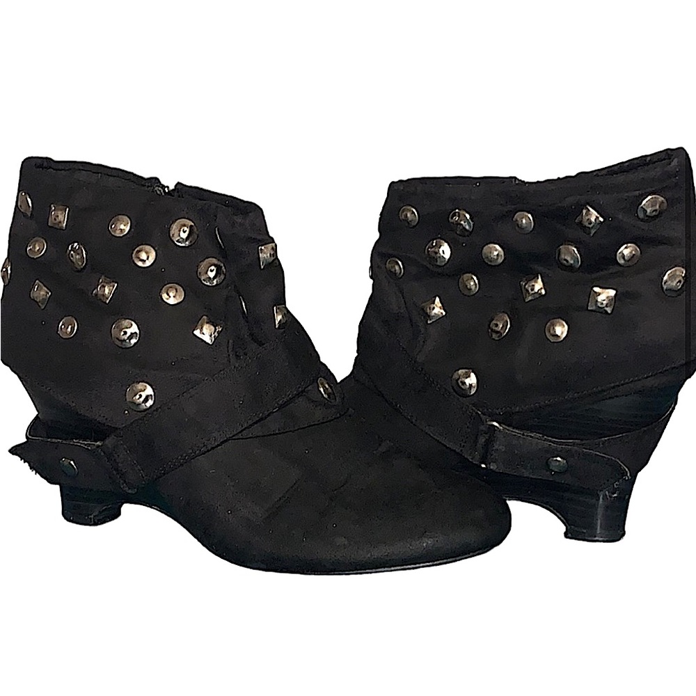 BKE: Studded Black Wedge Bootie / Ankle Boots - Size 8 1/2